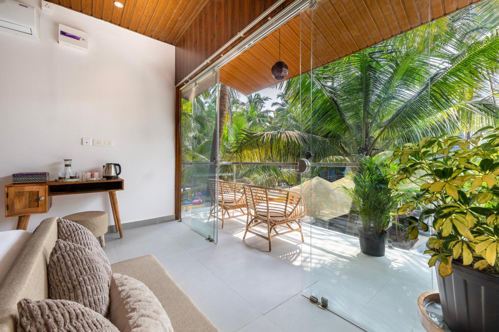 The Rose Goa Beach Resort 阿贡达 外观 照片