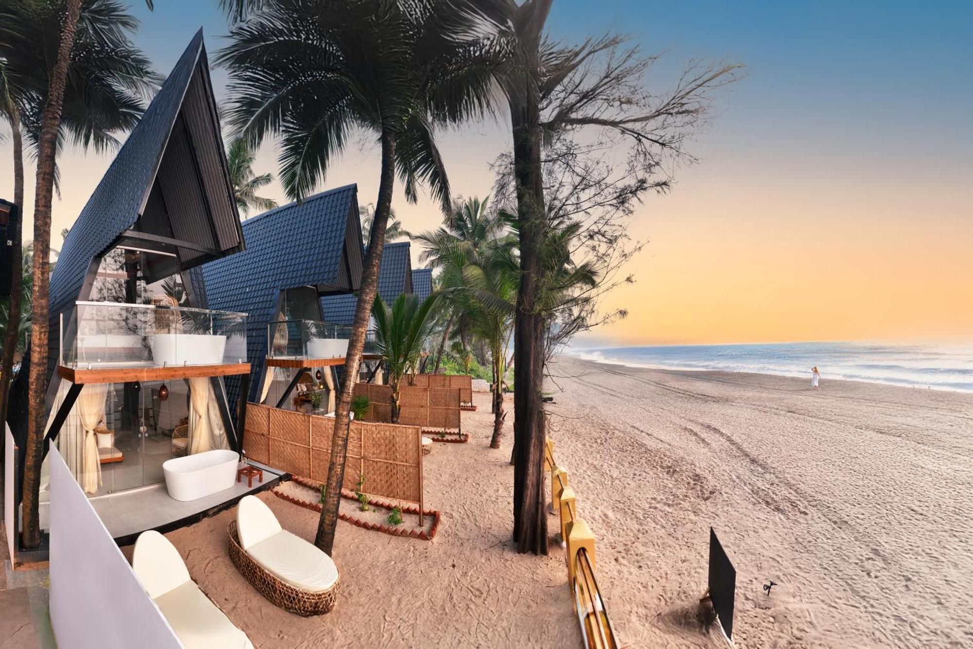 The Rose Goa Beach Resort 阿贡达 外观 照片
