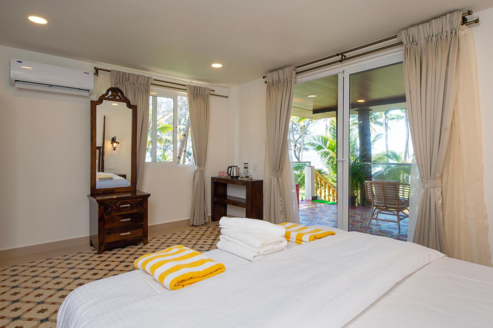 The Rose Goa Beach Resort 阿贡达 外观 照片
