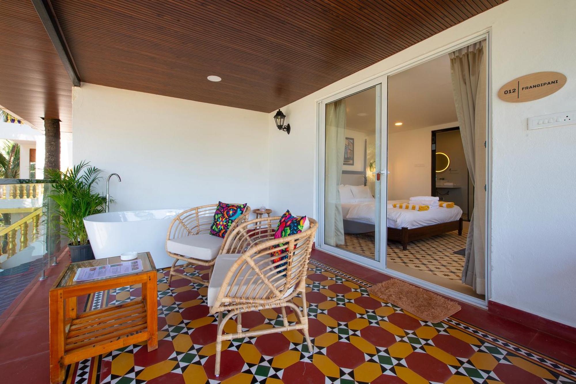 The Rose Goa Beach Resort 阿贡达 外观 照片