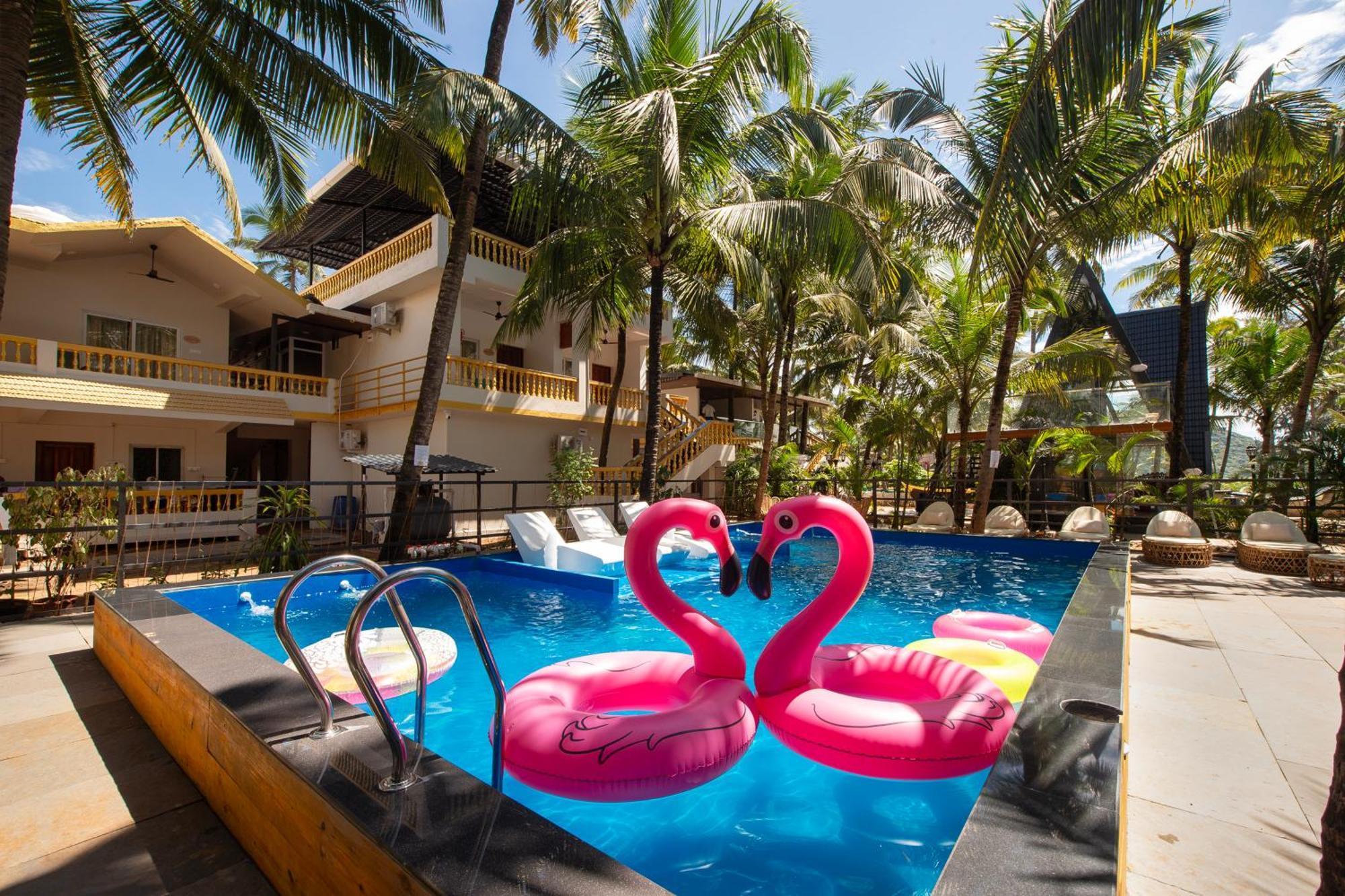 The Rose Goa Beach Resort 阿贡达 外观 照片