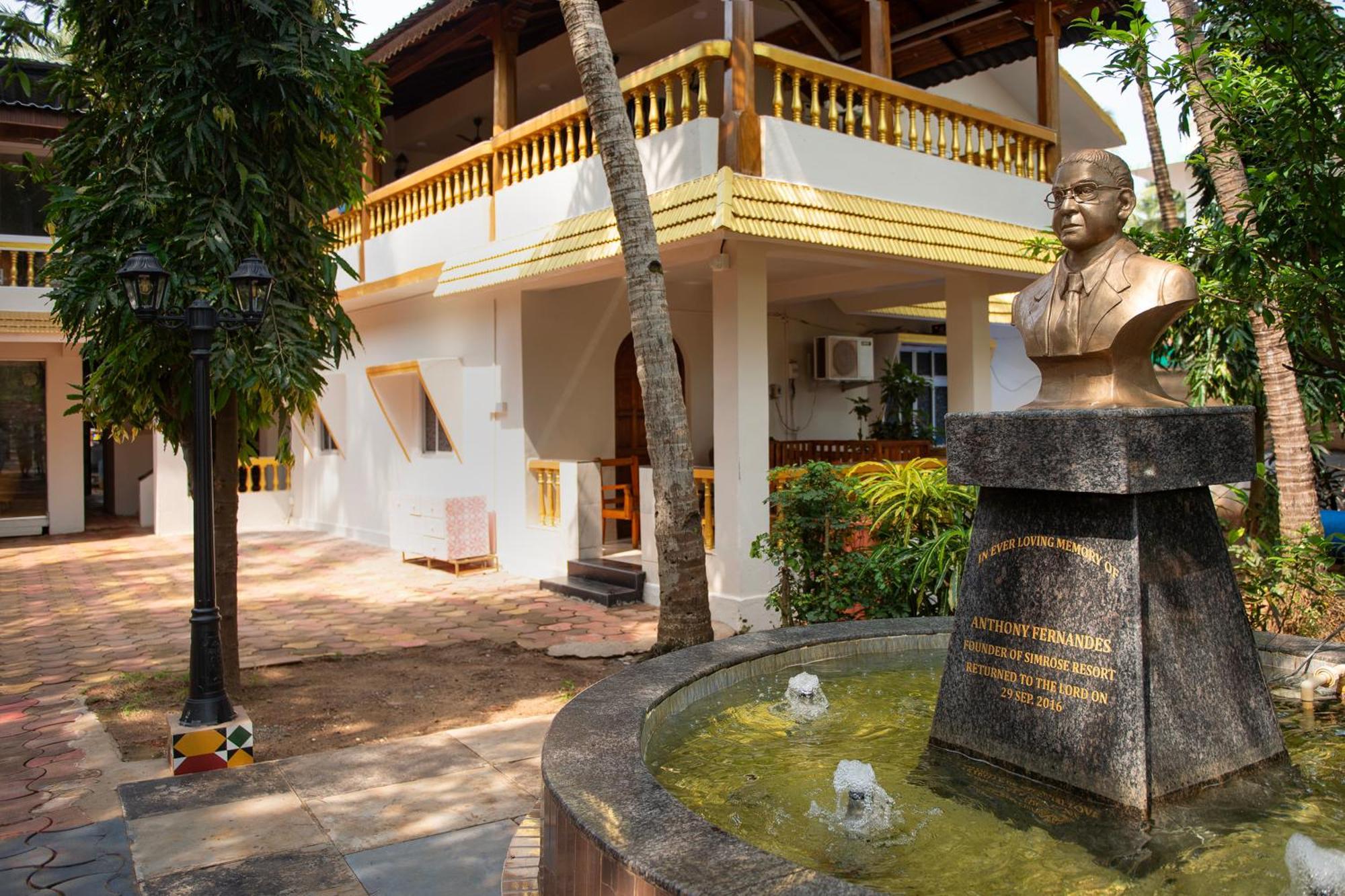 The Rose Goa Beach Resort 阿贡达 外观 照片