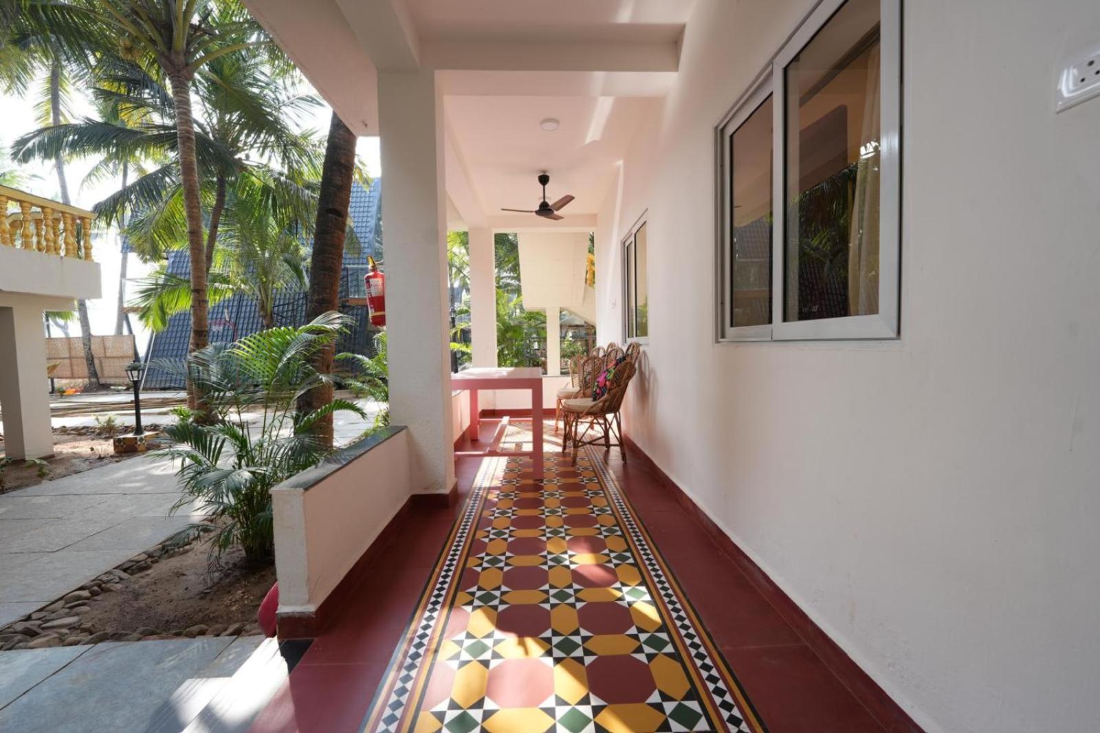 The Rose Goa Beach Resort 阿贡达 外观 照片