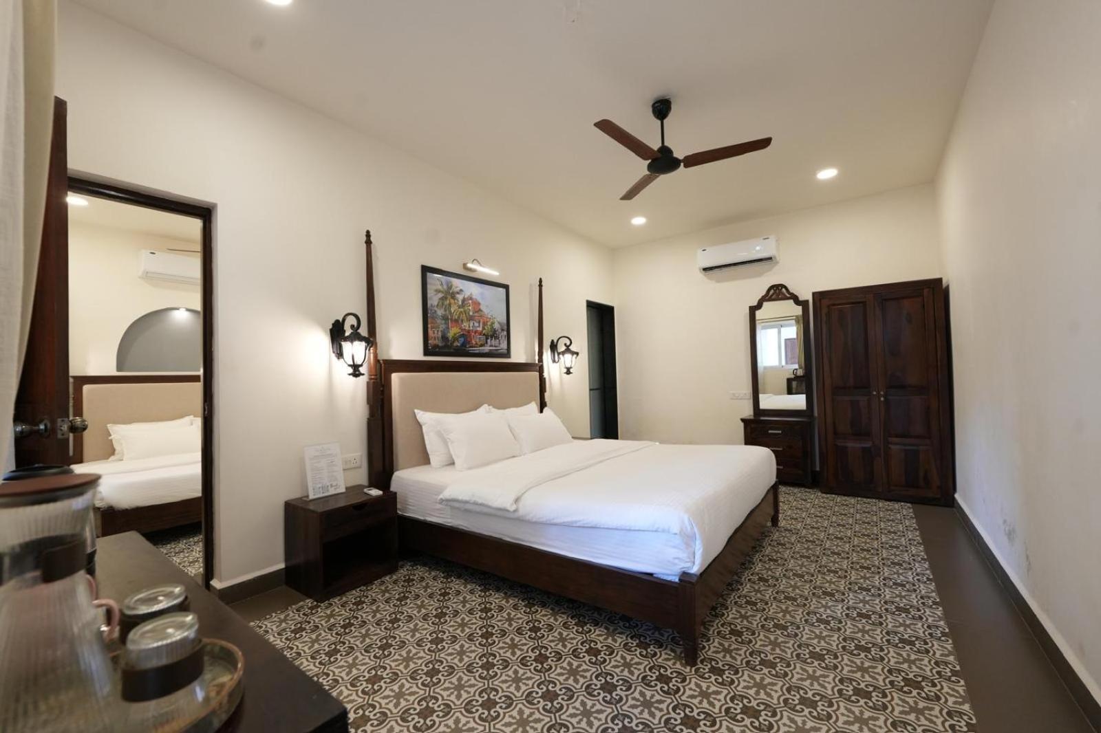 The Rose Goa Beach Resort 阿贡达 外观 照片